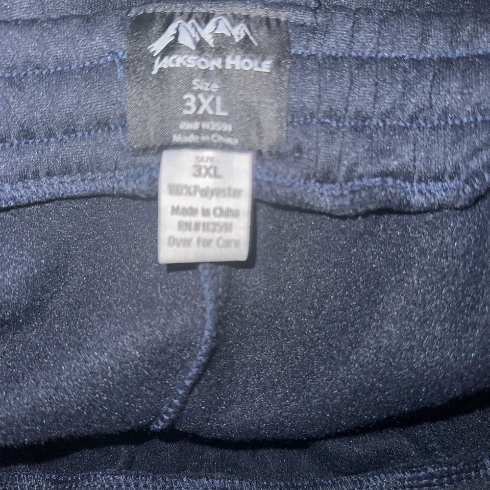 Stylish Black Shorts- NWOT - Picture 5 of 7